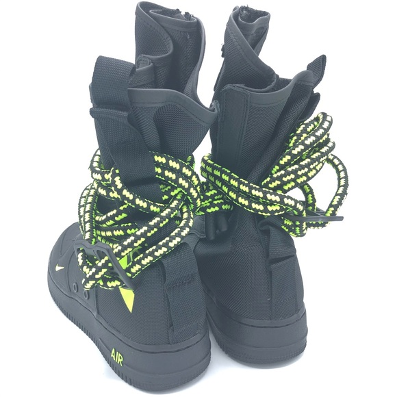 Nike Air Force 1 | Size 12 - Picture 3 of 14